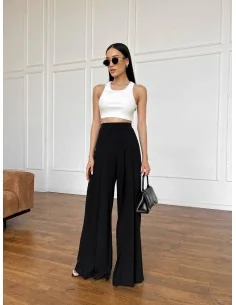 Женские брюки палаццо в черном цвете