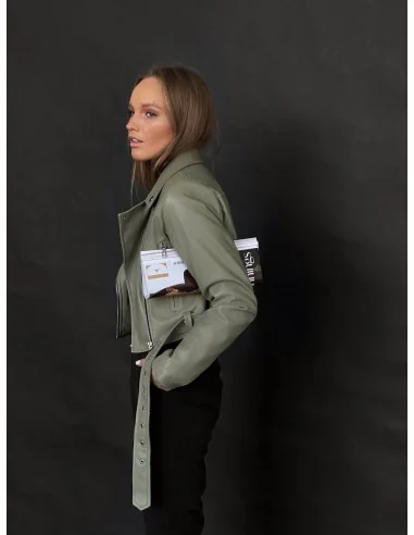 Жіноча кожана куртка,вкорочена косуха,у кольорі оливка