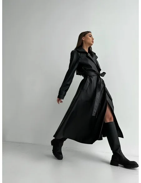 Тренч в черном цвете