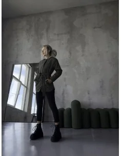 Женский, удлиненный бомбер в цвете хаки