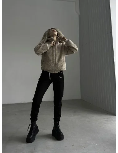 Женский бомбер TEDDY в бежевом цвете