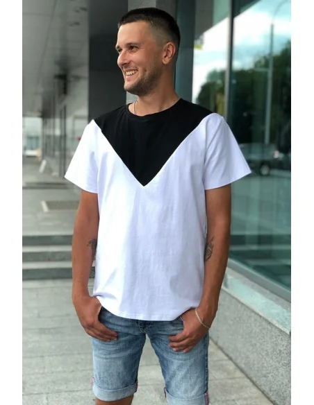 Футболка черно-белая Classic UNISEX с черным треугольником