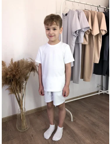 Костюм для мальчиков в белом цвете