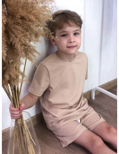 Костюм для мальчиков в бежевом цвете