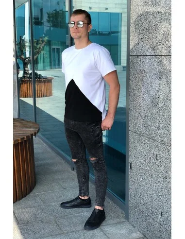 Футболка чорно-біла Classic UNISEX з чорним трикутником знизу