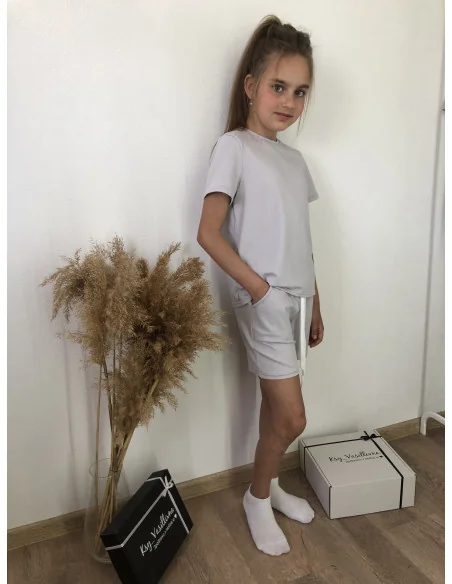 Костюм для девочек в цвете камень