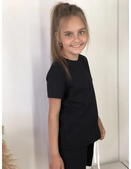 Костюм для девочек в черном цвете