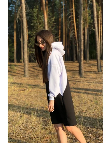 Плаття-худі чорно-білий, поділений навскіс Плаття-худі чорно-білий, поділений навскіс