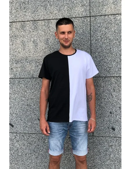 Футболка чорно-біла Classic UNISEX, поділена навпіл