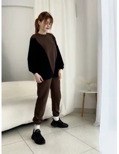 Костюм, коричневые джоггеры и чёрный свитшот с коричневым 2