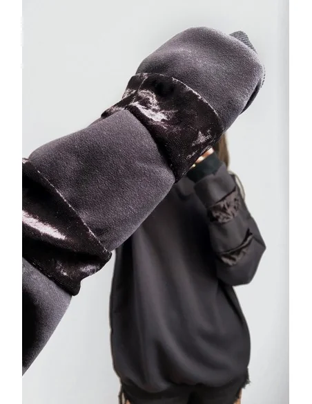 Свитшот женский с вставкой по рукавам из черного бархата