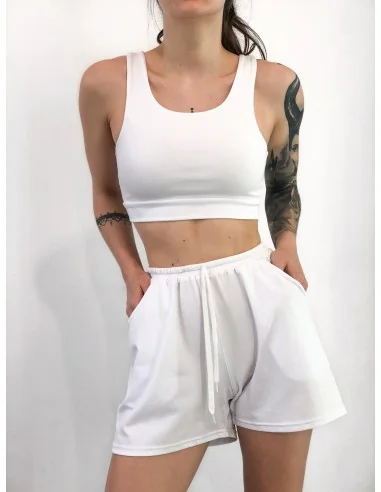 Шорти жіночі, вкорочені, колір-білий Шорти жіночі, вкорочені, колір-білий