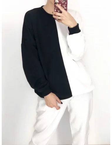 Костюм,белые джоггеры с черно-белым свитшотом