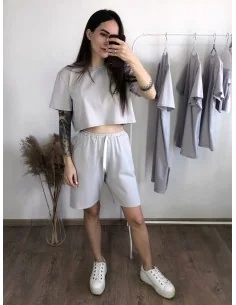 Костюм, кроп-топ з подовженими шортами у кольорі - камінь