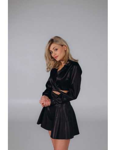 Женская рубашка черного цвета