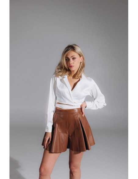 Шорти з еко шкіри у кольрі молочний шоколад