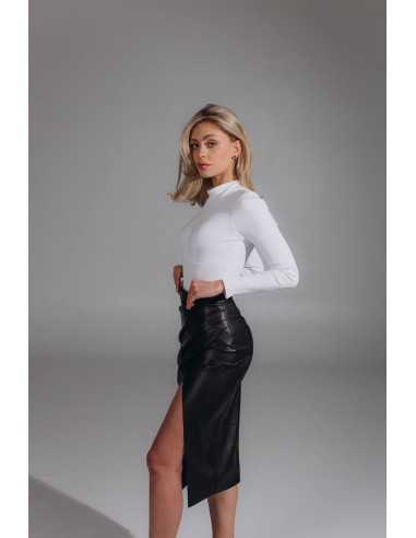 Юбка из эко кожи в черном цвете Юбка из эко кожи в черном цвете