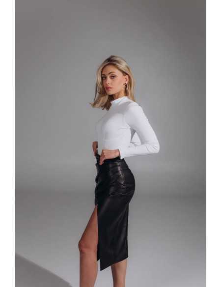 Юбка из эко кожи в черном цвете Юбка из эко кожи в черном цвете