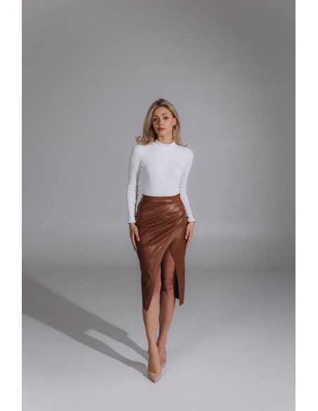 Юбка из эко кожи в цвете молочный шоколад