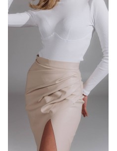 Юбка из эко кожи в цвете слоновая кость 2