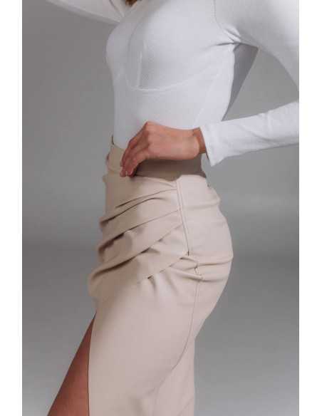 Юбка из эко кожи в цвете слоновая кость Юбка из эко кожи в цвете слоновая кость