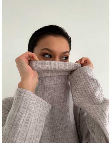 Свитер в цвете светлый мокко Свитер в цвете светлый мокко