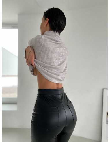 Свитер в цвете светлый мокко Свитер в цвете светлый мокко