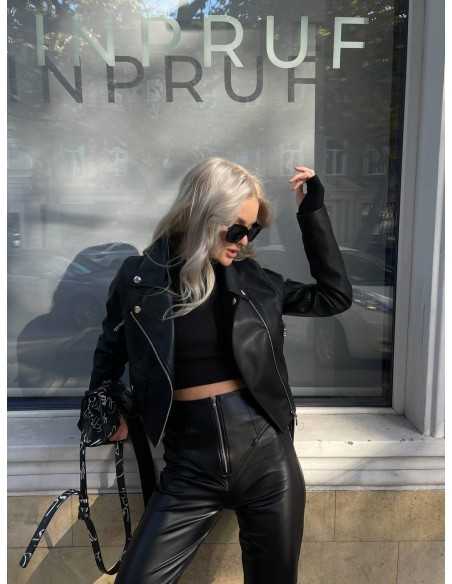 Теплые женские леггинсы черного цвета