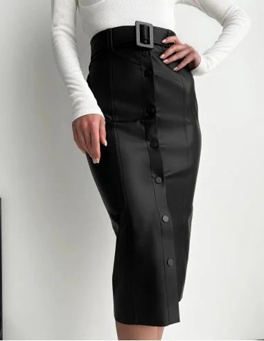 Спідниця на гудзиках з еко шкіри чорного кольру