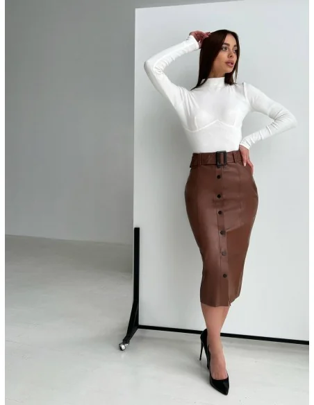 Юбка из эко кожи на пуговицах цвета шоколад