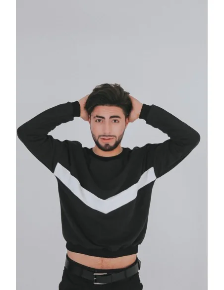 Свитшот черно-белый UNISEX, с белой полосой по груди Свитшот черно-белый UNISEX, с белой полосой по груди