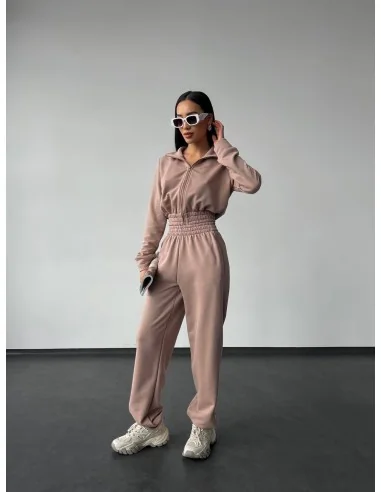 Жіночий костюм із трьохнитки з кофтою на змійці та штанами в