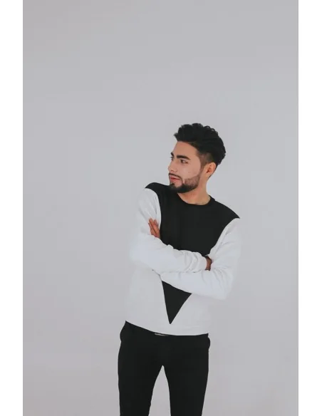 Свитшот черно-белый UNISEX, с черным треугольником на груди