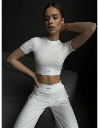 Костюм двойка,белого цвета