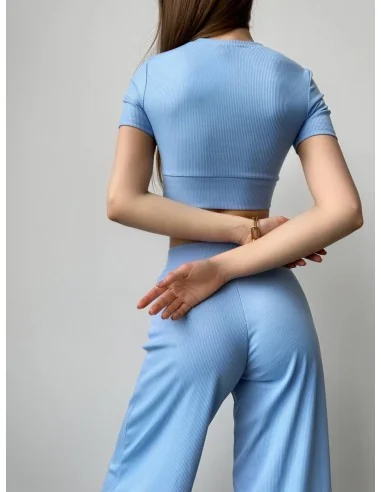 Костюм двійка, голубого кольору Костюм двійка, голубого кольору