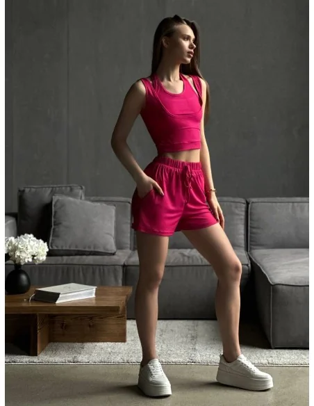 Женский, летний костюм в цвете фуксия