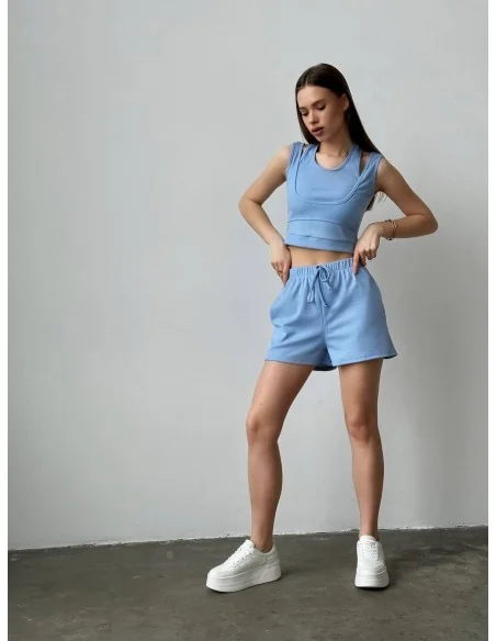 Жіночій, літній костюм у голубому кольорі