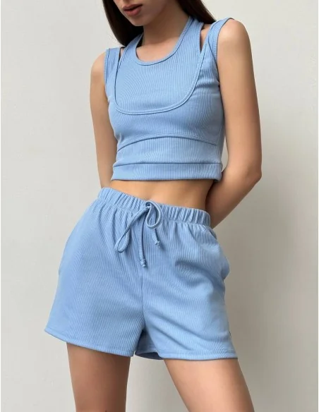 Жіночій, літній костюм у голубому кольорі