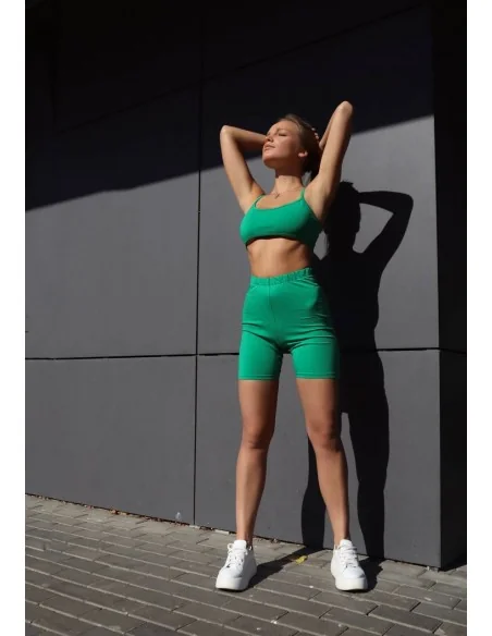 Летний, женский костюм в зеленом цвете